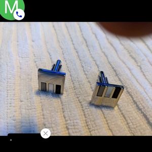 Cufflinks
